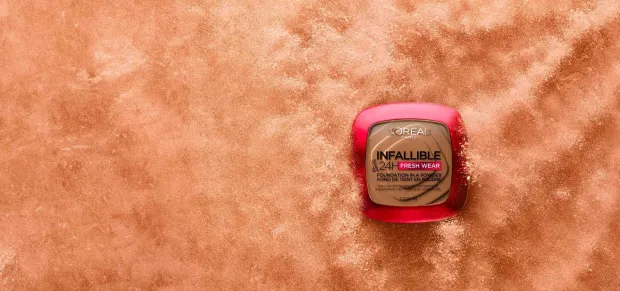 Up to 24H Fresh Wear Foundation in a Powder