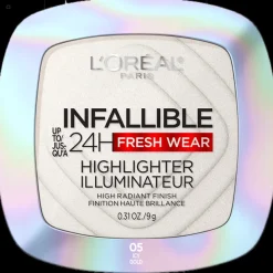 Up to 24HR Highlighter Longwear Powder